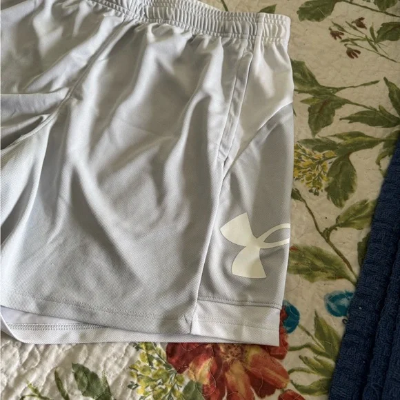 3 pair-Under Armour XL Women's Athletic Shorts - Picture 9 of 16